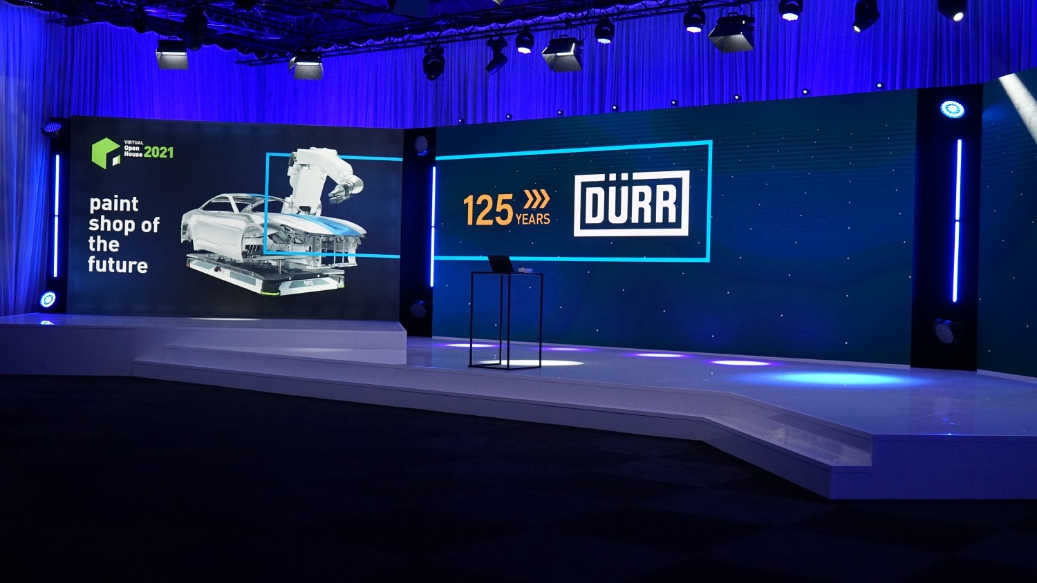 Empty streaming stage for the digital DÜRR Open House: Paintshop of the Future